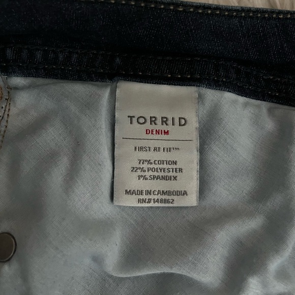 {Torrid} Luxe Slim Boot Jeans in Blue - Womens 24 - Picture 11 of 11